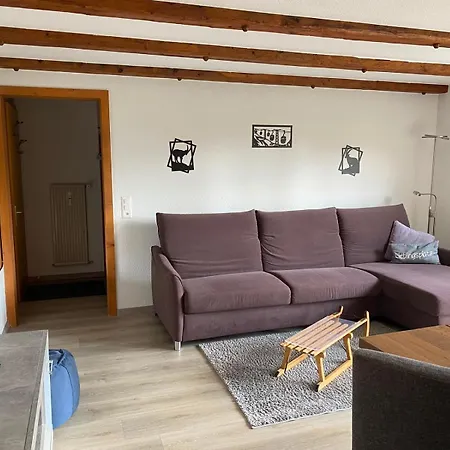 Confortable Avec Terrasse Lägenhet *