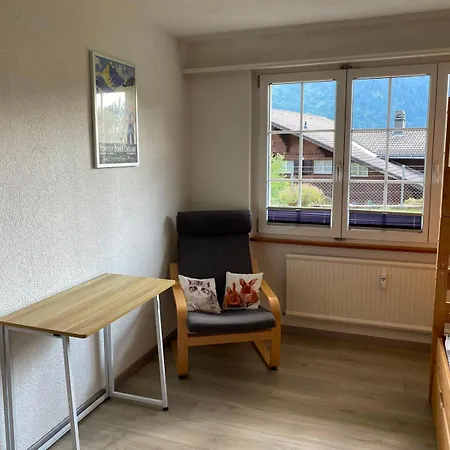 Confortable Avec Terrasse Lägenhet