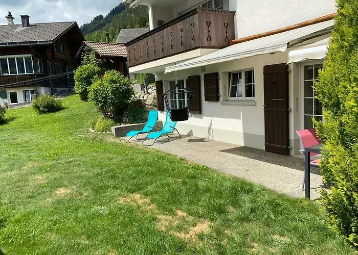 Confortable Avec Terrasse Apartment Zweisimmen